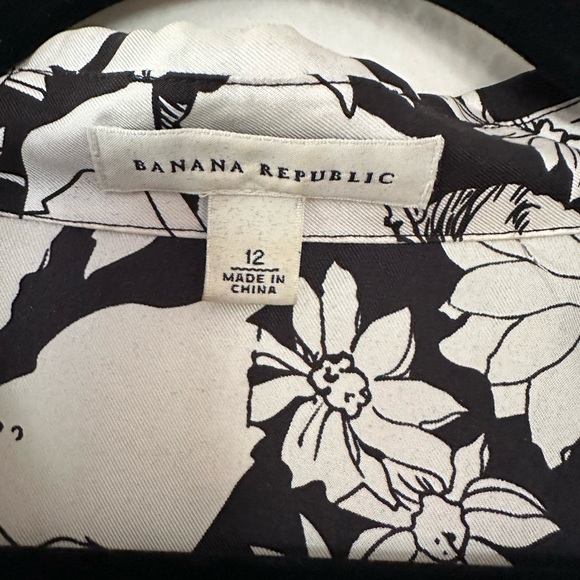 Banana Republic Shirt Dress - Picture 2 of 5